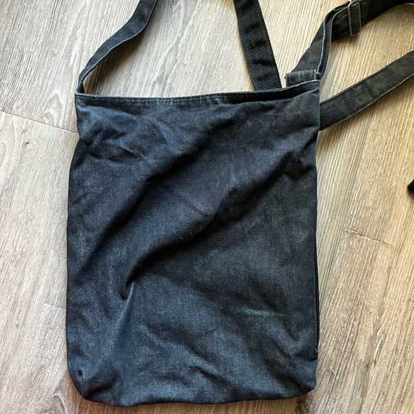 Nightmare Before Christmas Crossbody Tote Purse Bag with Pockets - Picture 5 of 8